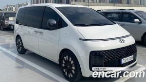 Hyundai Staria 4WD Lounge 7-Seater 2025 года из Южной Кореи