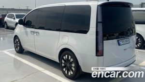 Hyundai Staria 4WD Lounge 7-Seater 2025 года из Южной Кореи