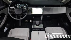 Land Rover Range Rover Evoque P250 Dynamic SE 2024 года из Южной Кореи