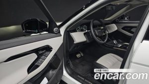 Land Rover Range Rover Evoque P250 Dynamic SE 2024 года из Южной Кореи