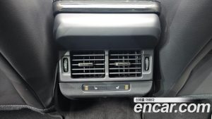 Land Rover Range Rover Evoque P250 Dynamic SE 2024 года из Южной Кореи