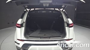 Land Rover Range Rover Evoque P250 Dynamic SE 2024 года из Южной Кореи