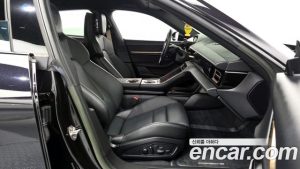 Porsche Taycan 4S CROSS TURISMO 2023 года из Южной Кореи