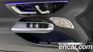 Mercedes-Benz EQE EQE350+ 2023 года из Южной Кореи