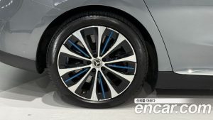 Mercedes-Benz EQE EQE350+ 2023 года из Южной Кореи