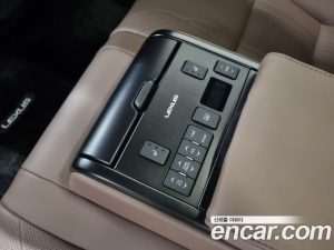 Lexus ES Executive 2026 года из Южной Кореи
