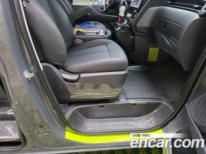 Hyundai Staria Wagon 5 2025 года из Южной Кореи