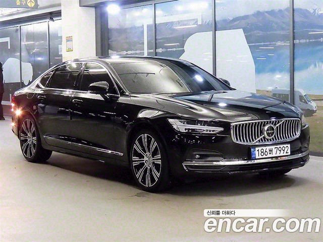 Volvo S90 B6 AWD ULTIMATE Bright 2024 года из Кореи