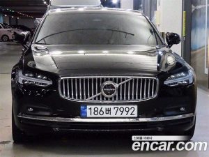 Volvo S90 B6 AWD ULTIMATE Bright 2024 года из Южной Кореи