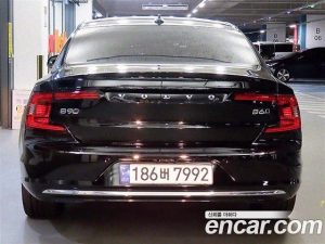 Volvo S90 B6 AWD ULTIMATE Bright 2024 года из Южной Кореи