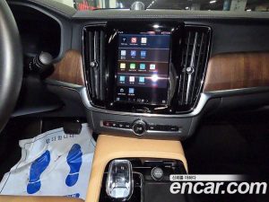 Volvo S90 B6 AWD ULTIMATE Bright 2024 года из Южной Кореи
