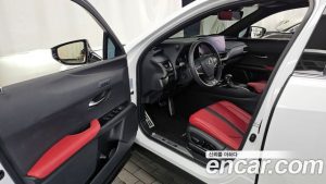Lexus UX 2.0 F-Sport 2WD 2024 года из Южной Кореи