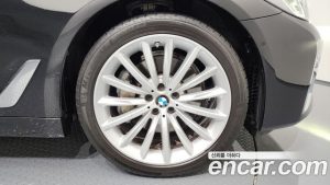 BMW 5-Series 530i xDrive Luxury 2023 года из Южной Кореи