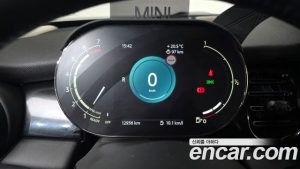 Mini Cooper 5Door CLASSIC 2024 года из Южной Кореи