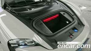 Porsche Taycan Base 2023 года из Южной Кореи