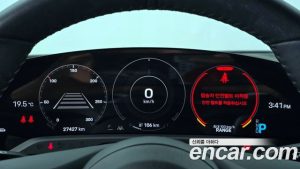 Porsche Taycan Base 2023 года из Южной Кореи