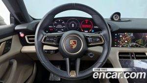 Porsche Taycan Base 2023 года из Южной Кореи