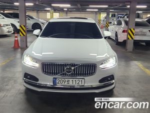 Volvo S90 B6 AWD ULTIMATE Bright 2024 года из Южной Кореи