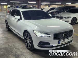Volvo S90 B6 AWD ULTIMATE Bright 2024 года из Южной Кореи