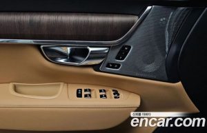 Volvo S90 B6 AWD ULTIMATE Bright 2024 года из Южной Кореи