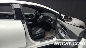Mercedes-Benz EQE EQE350 4MATIC 2023 года из Южной Кореи