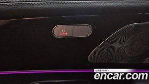 Mercedes-Benz GLE-Class GLE300d 4MATIC 2023 года из Южной Кореи