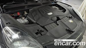 Porsche Cayenne 3.0 Coupe 2023 года из Южной Кореи