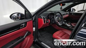 Porsche Cayenne 3.0 Coupe 2023 года из Южной Кореи