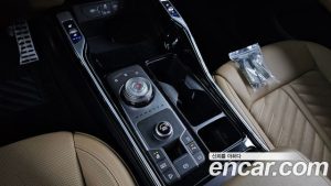 Kia Sorento Бензин 2.5T 2WD 2024 года из Южной Кореи