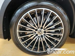 Mercedes-Benz GLC-Class GLC300 4MATIC AMG Line 2025 года из Южной Кореи