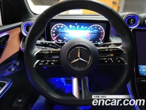 Mercedes-Benz GLC-Class GLC300 4MATIC AMG Line 2025 года из Южной Кореи