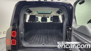 Land Rover Defender 110 D300 X- HSE 2024 года из Южной Кореи