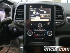 Renault-KoreaSamsung QM6 2.0 LPe RE Signature 2WD 2023 года из Южной Кореи
