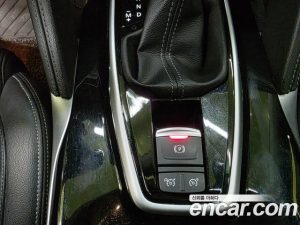 Renault-KoreaSamsung QM6 2.0 LPe RE Signature 2WD 2023 года из Южной Кореи