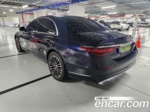 Mercedes-Benz S-Class S350 d 4MATIC 2025 года из Южной Кореи