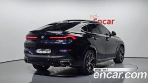 BMW X6 xDrive40i M Sport 2023 года из Южной Кореи