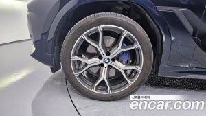 BMW X6 xDrive40i M Sport 2023 года из Южной Кореи