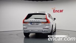 Volvo XC60 B5 Ultra Bright 2025 года из Южной Кореи