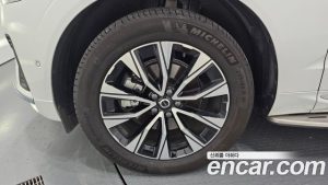 Volvo XC60 B5 Ultra Bright 2025 года из Южной Кореи