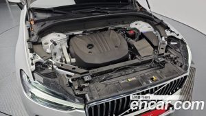 Volvo XC60 B5 Ultra Bright 2025 года из Южной Кореи