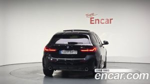 BMW 1-Series 120i M Sport 2024 года из Южной Кореи