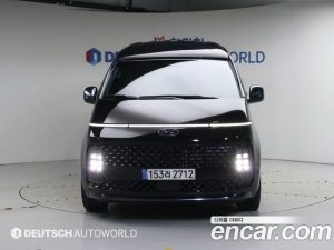 Hyundai Staria 4WD Lounge 7-Seater 2024 года из Южной Кореи