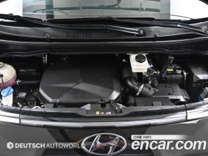 Hyundai Staria 4WD Lounge 7-Seater 2024 года из Южной Кореи