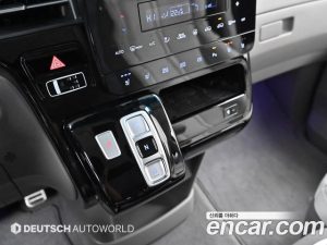 Hyundai Staria 4WD Lounge 7-Seater 2024 года из Южной Кореи