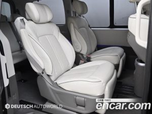 Hyundai Staria 4WD Lounge 7-Seater 2024 года из Южной Кореи