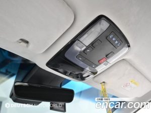 Hyundai Staria 4WD Lounge 7-Seater 2024 года из Южной Кореи