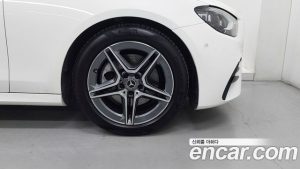 Mercedes-Benz E-Class E250 AMG Line 2023 года из Южной Кореи