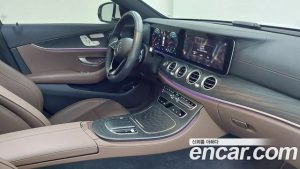 Mercedes-Benz E-Class E250 AMG Line 2023 года из Южной Кореи