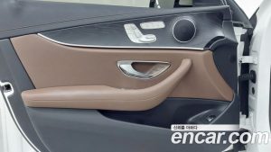 Mercedes-Benz E-Class E250 AMG Line 2023 года из Южной Кореи