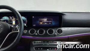 Mercedes-Benz E-Class E250 AMG Line 2023 года из Южной Кореи